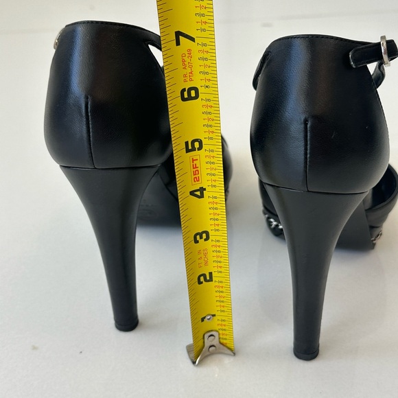 AUTHENTIC Black Leather Chanel Heels with Chain - Picture 5 of 5